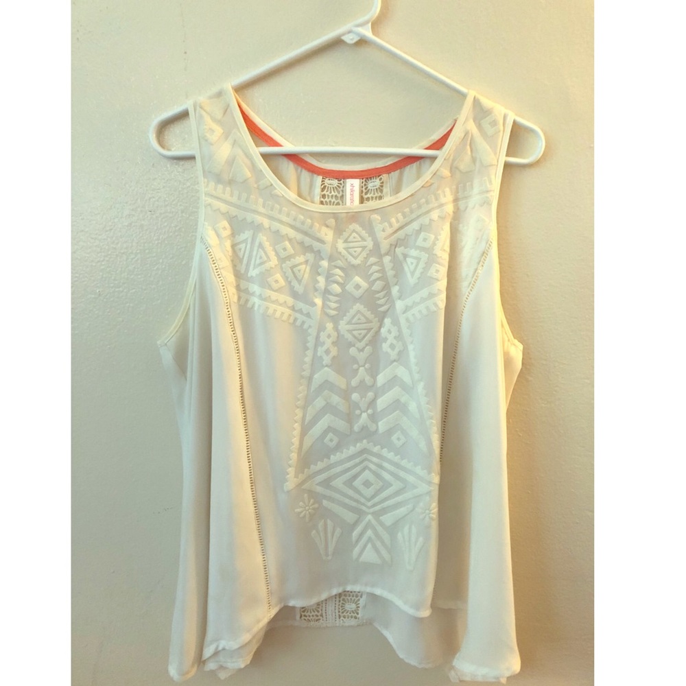 SOLD✔️🎁  Xhilaration Top